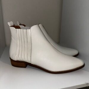 White leather ankle boot